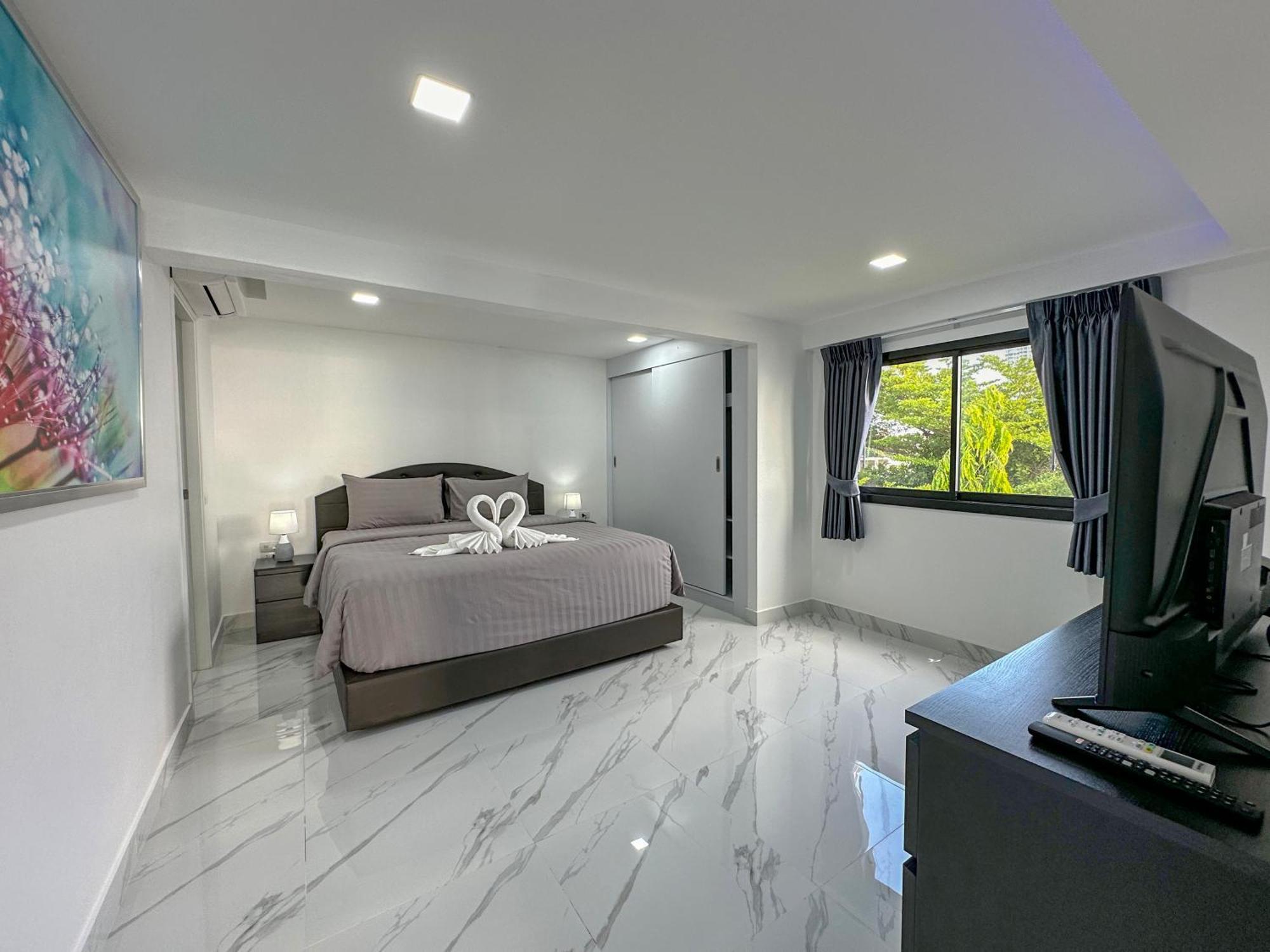 Stunning Beachfront View Luxurious Apartment 40 Praia de Jomtien Exterior foto
