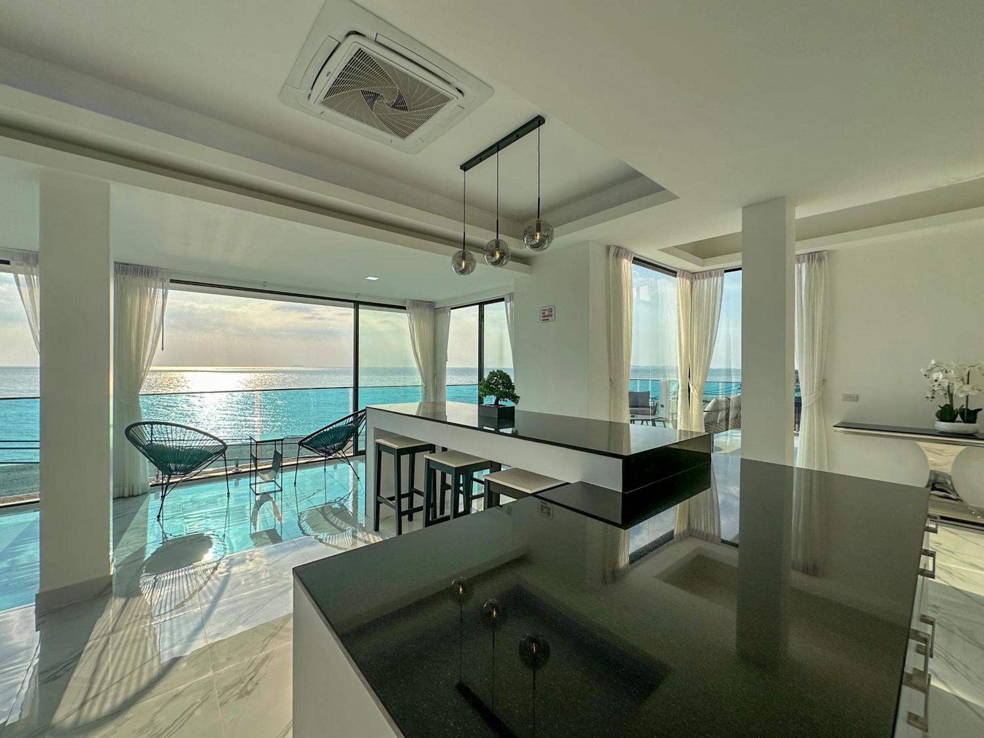 Stunning Beachfront View Luxurious Apartment 40 Praia de Jomtien Exterior foto