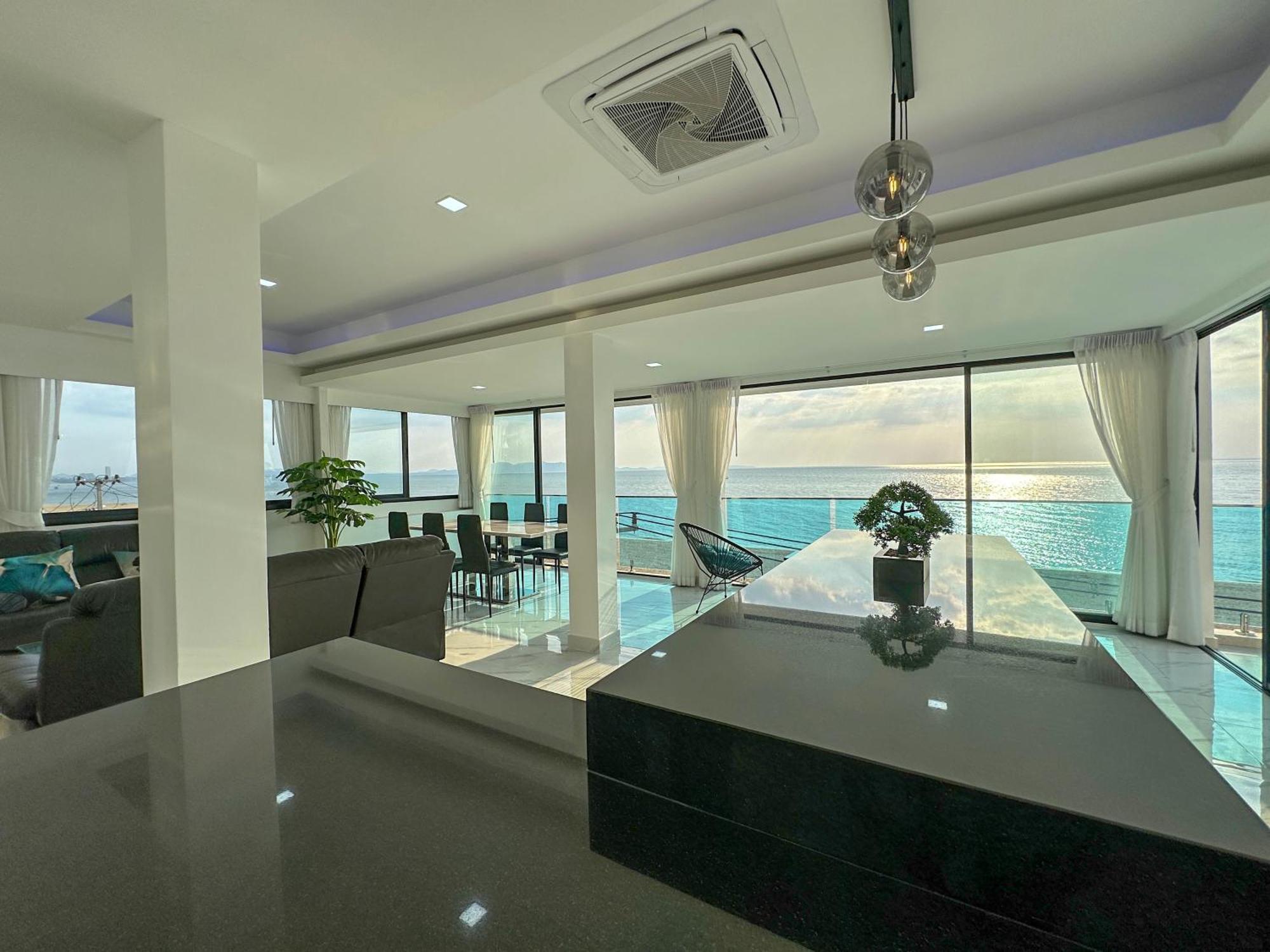 Stunning Beachfront View Luxurious Apartment 40 Praia de Jomtien Exterior foto