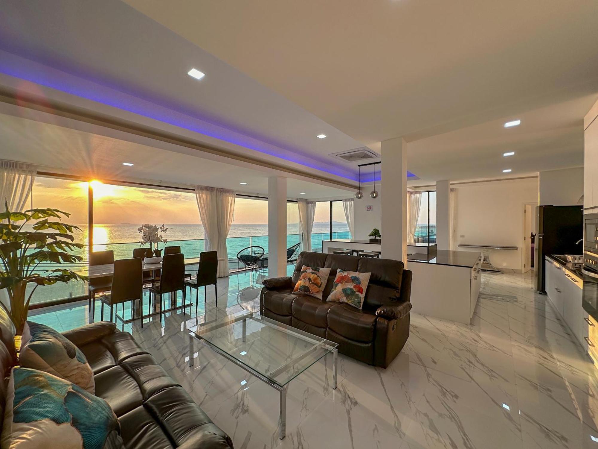 Stunning Beachfront View Luxurious Apartment 40 Praia de Jomtien Exterior foto