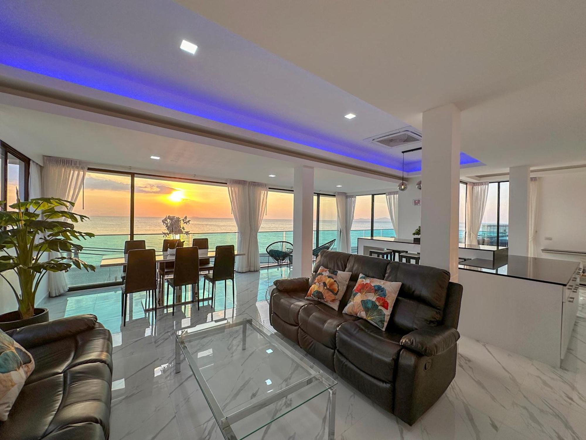Stunning Beachfront View Luxurious Apartment 40 Praia de Jomtien Exterior foto
